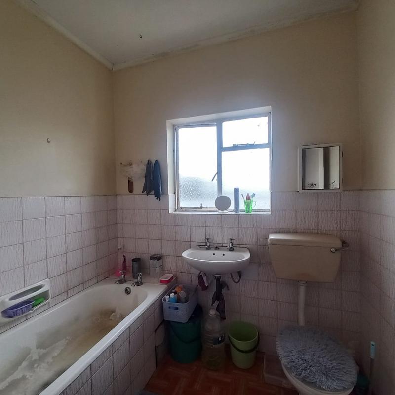 2 Bedroom Property for Sale in Kabega Park Eastern Cape